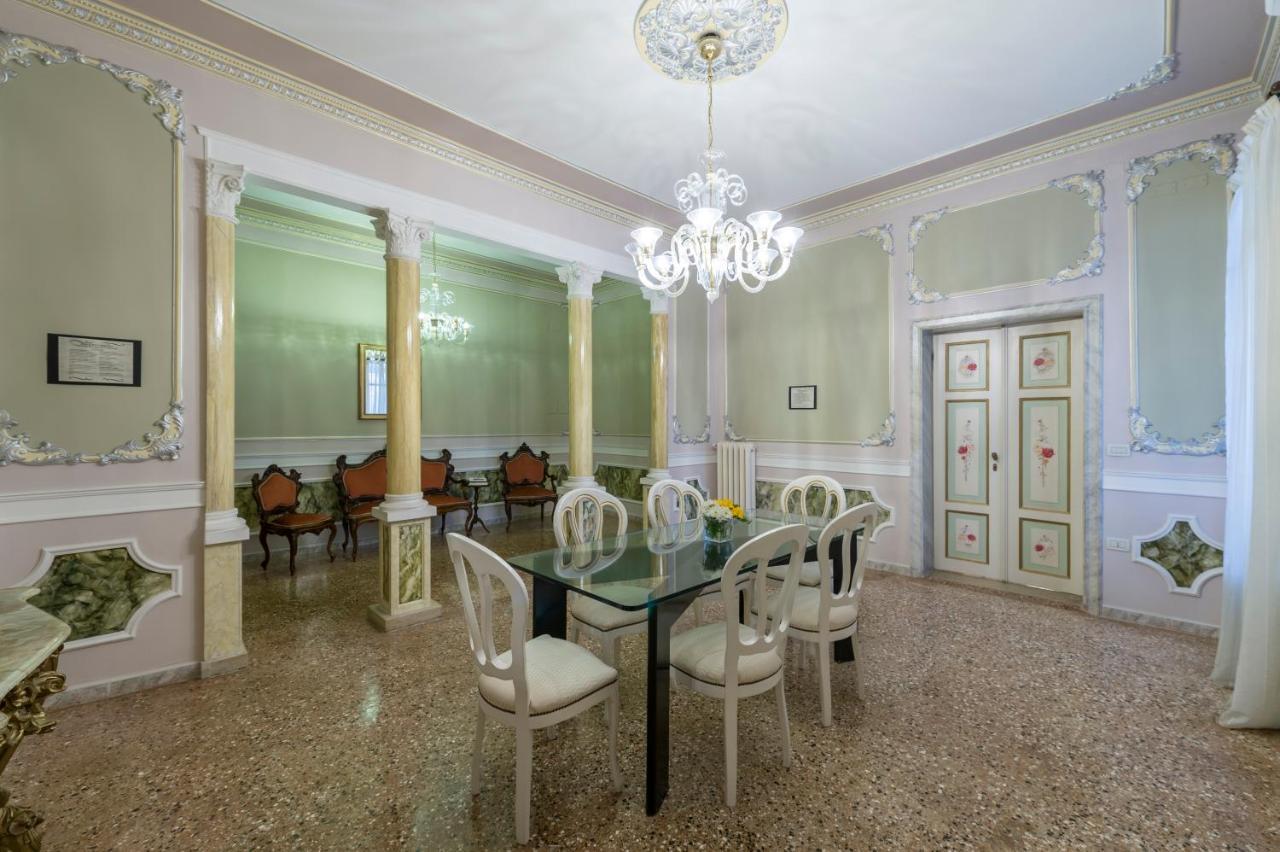 Casa Di Carlo Goldoni - Dimora Storica Bed & Breakfast Chioggia Exterior photo